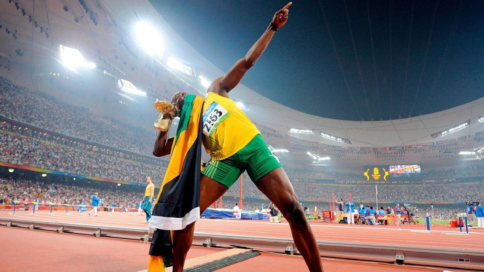 菲尔普斯重返泳坛，传奇再续还是新篇章？