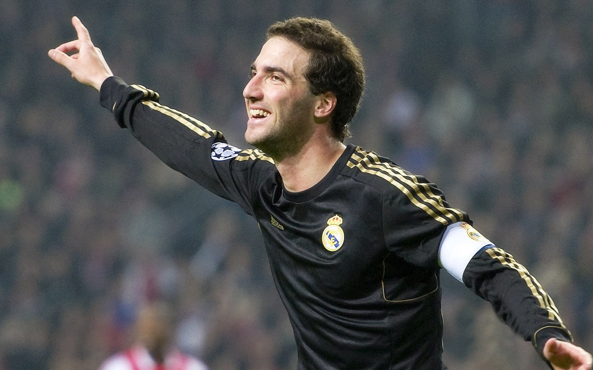 激情四溢!全国高校接力赛圆满落幕,青春与速度点燃赛场